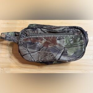 SCENT-A-WAY Realtree Camouflage Zippered Bag Hunting Woods Outdoors